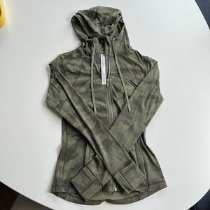 Brand new never worn green camo define jacket size 6.